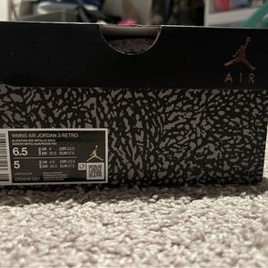 Air Jordan Retro 3